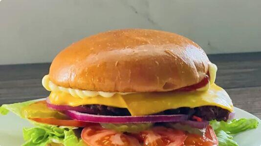 Beef Burger- Fries Combo w Drinks