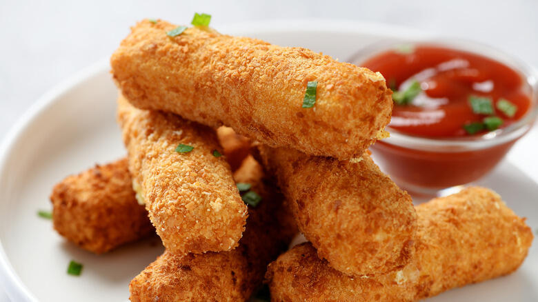 Side Cheese Sticks (6)